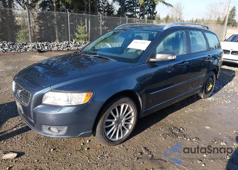 2008 Volvo V50 T5 z USA, uszkodzony, nr VIN YV1MJ672082410896